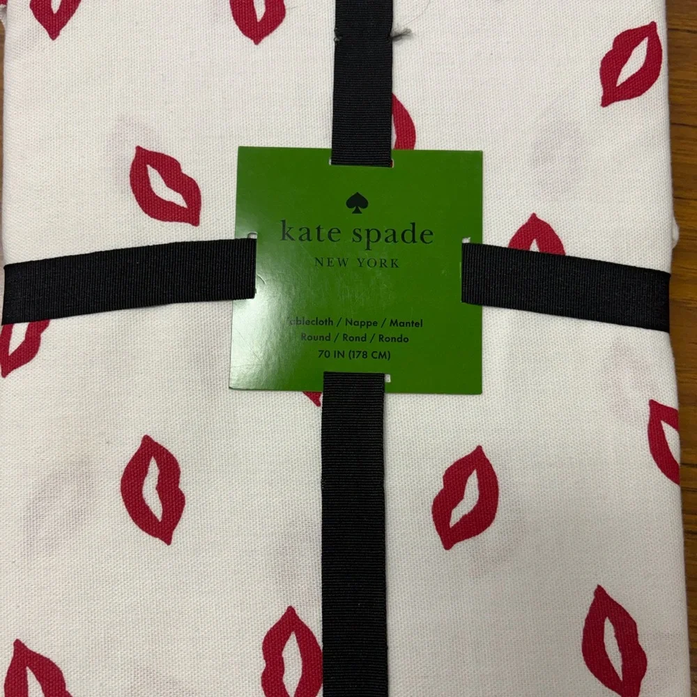 Kate Spade Tablecloth - Picture 1 of 3